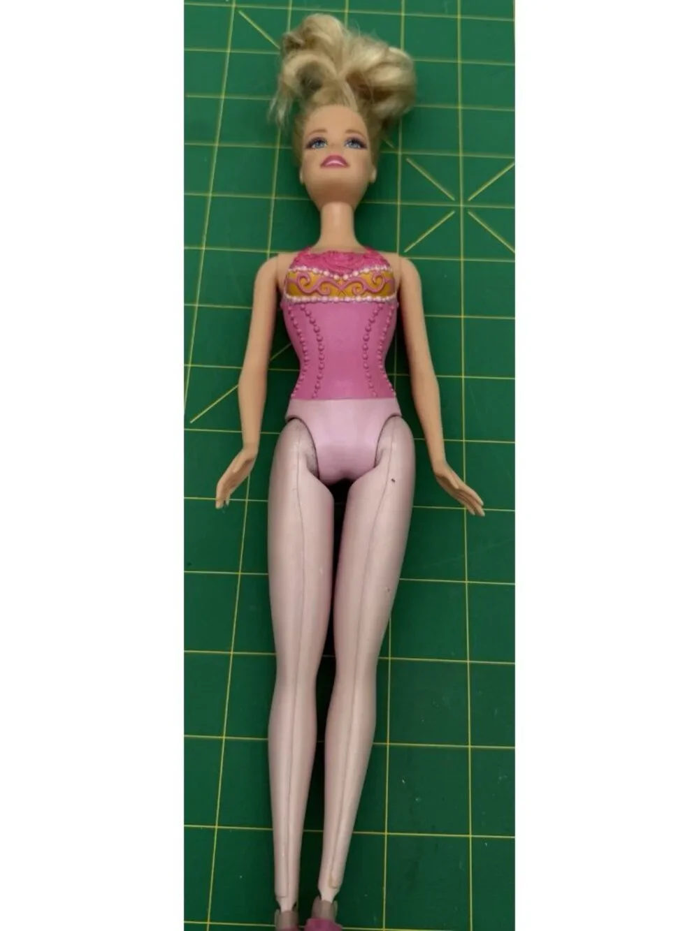 Barbie 2009 can